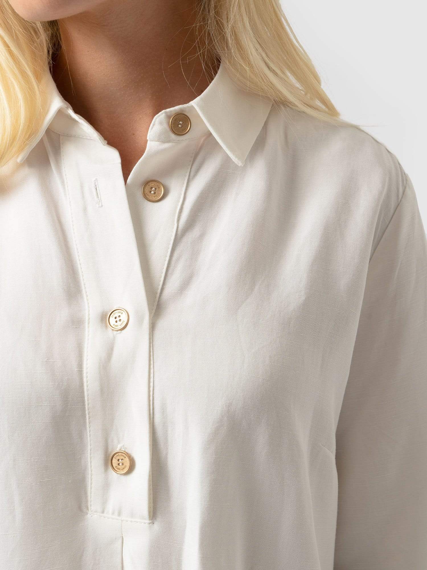 Weekend Shirt White - Women's Shirts | Saint + Sofia® EU